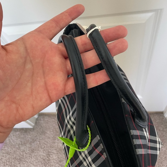 Vintage RARE Blue Label Burberry Bag| Black&Red - Picture 6 of 8